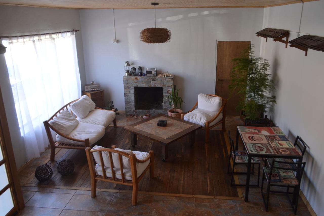 Hostal Y Cabanas Vientos Del Sur Puerto Ingeniero Ibanez Ngoại thất bức ảnh